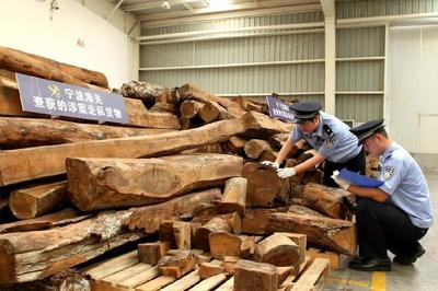 夜讀海關(guān) | 海關(guān)14日開展打擊&ldquo;洋垃圾&rdquo;走私專項(xiàng)行動;跨境郵寄月餅有講究